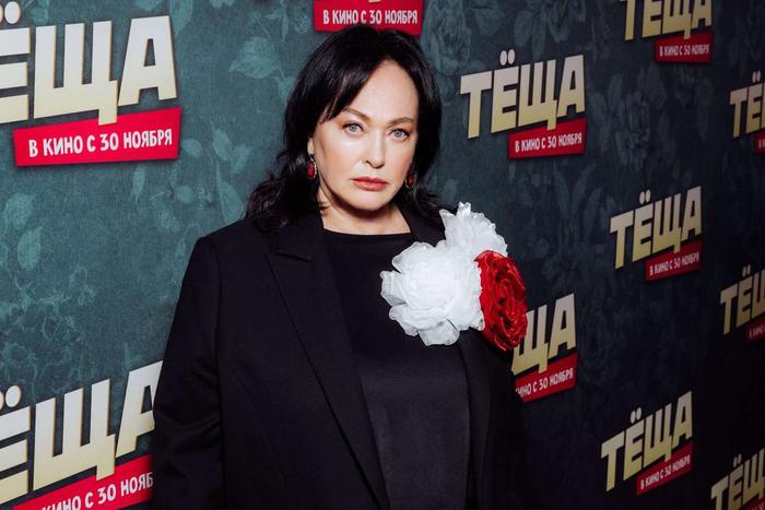 Лариса Гузеева, сыгравшая в комедии "Тёща", рассказала о возвращении в кино и "конфликте с Харламовым"