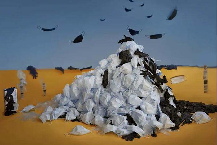 "Апофеоз войны" рассказывает, что пандемия создала новый тип мусора, а "Мона Лиза" призывает не пить из пластикового стаканчика