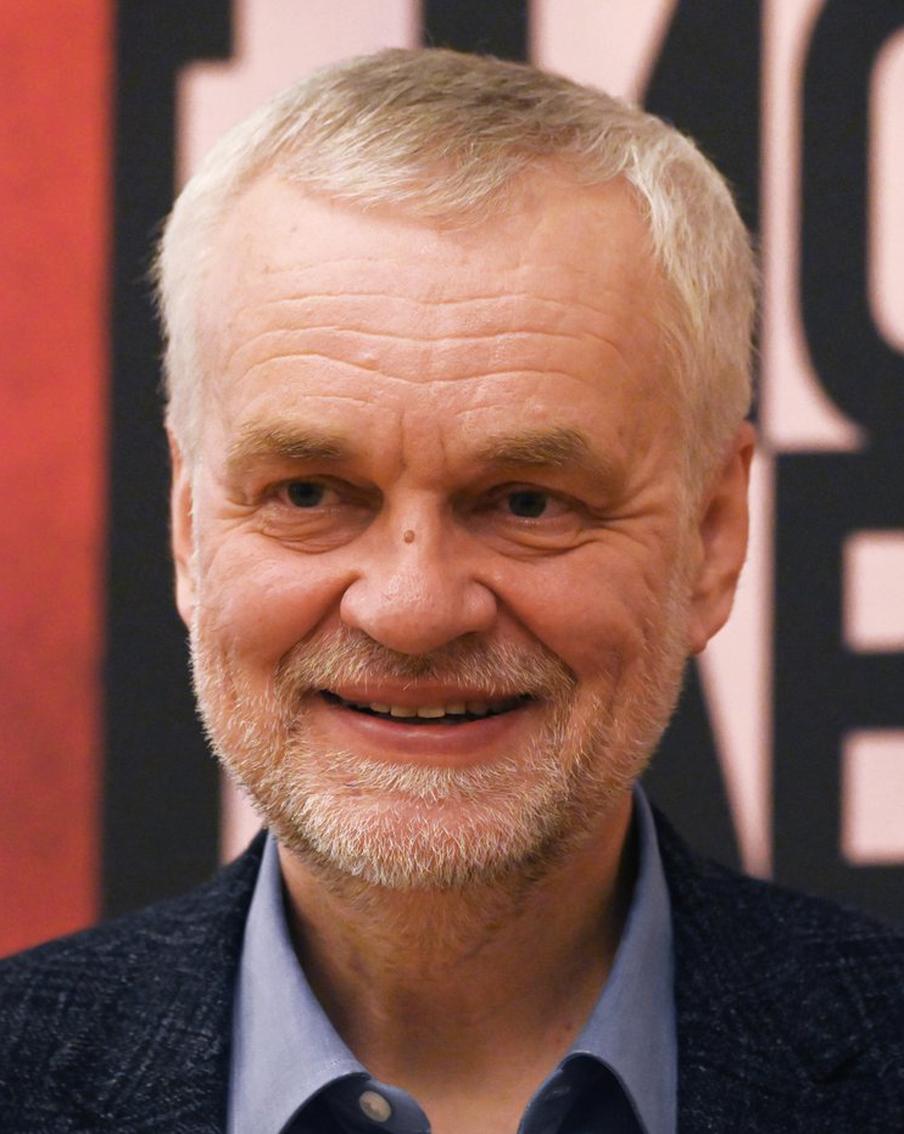 Литинституту 90 лет! За какое время делают новых Шолоховых и Есениных