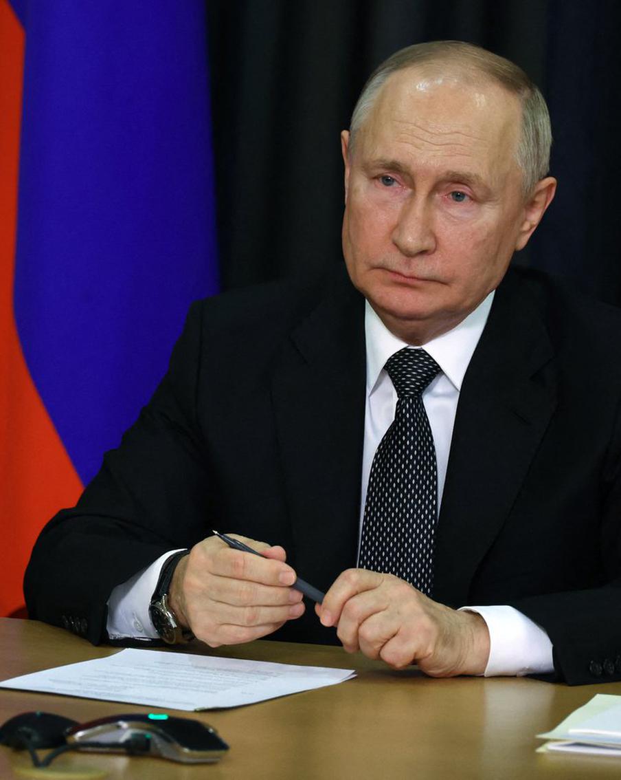 Путин сохранил пособия работающим родителям детей-инвалидов