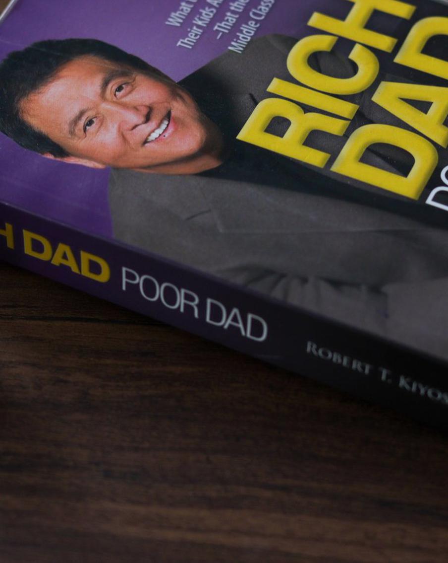 Как пережить кризис, депрессию и войну? "Богатый папа" Кийосаки назвал три актива