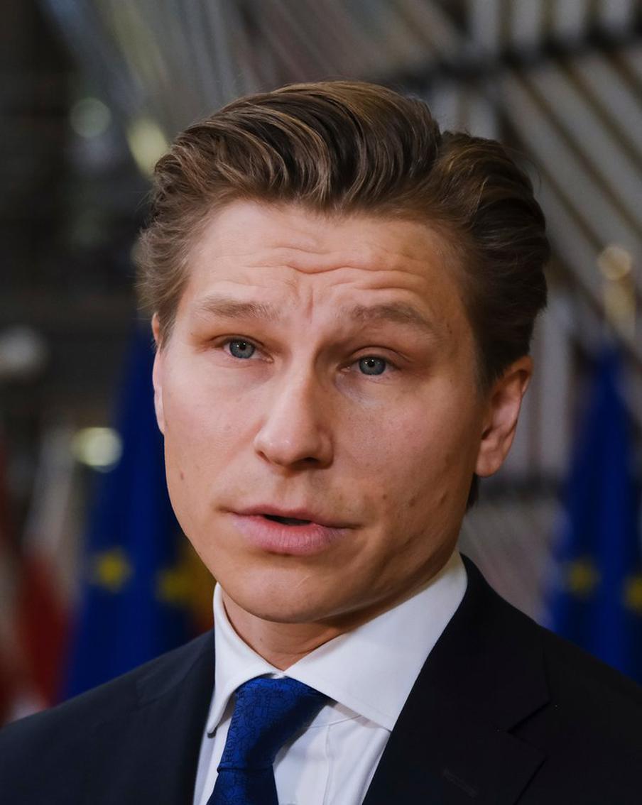 Финляндия будет производить снаряды для Украины