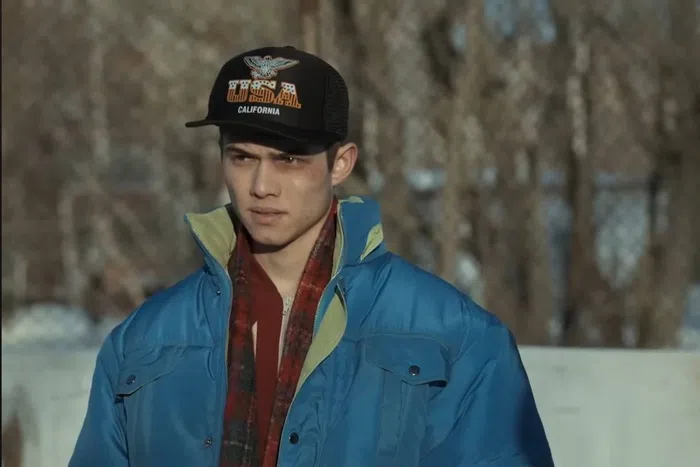 Съёмочную группу сериала "Слово пацана" снова заметили в Ярославле. Ходят слухи, что команда переснимет финал первого сезона