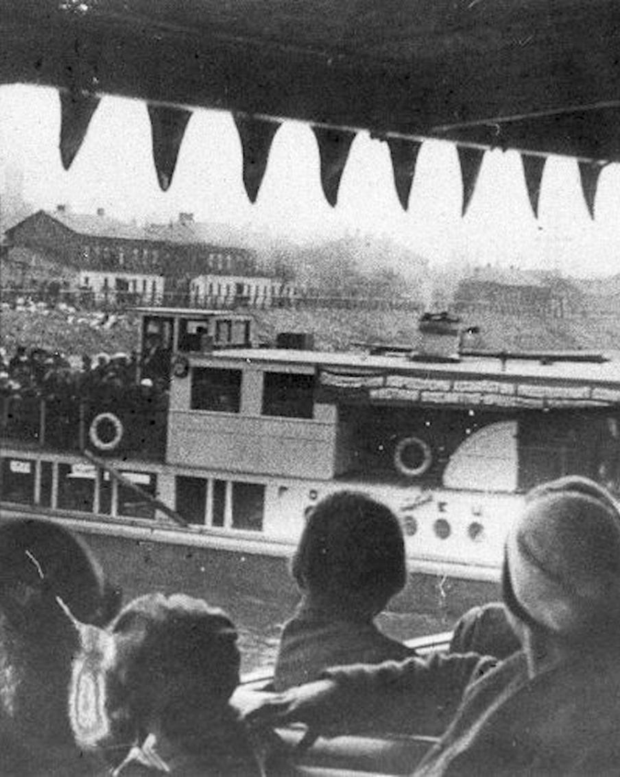 Как Москва-река спасала жителей столицы во время войны. Почему  немцы не смогли потопить ни одно из судов