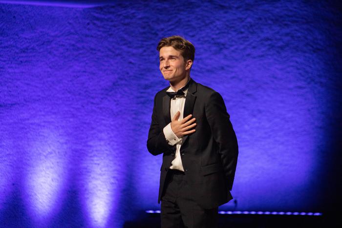 Лоренцо Баньяти: "Русский язык позволяет мне выразить всю глубину чувств". Известный итальянский пианист и блогер дал интервью Metro