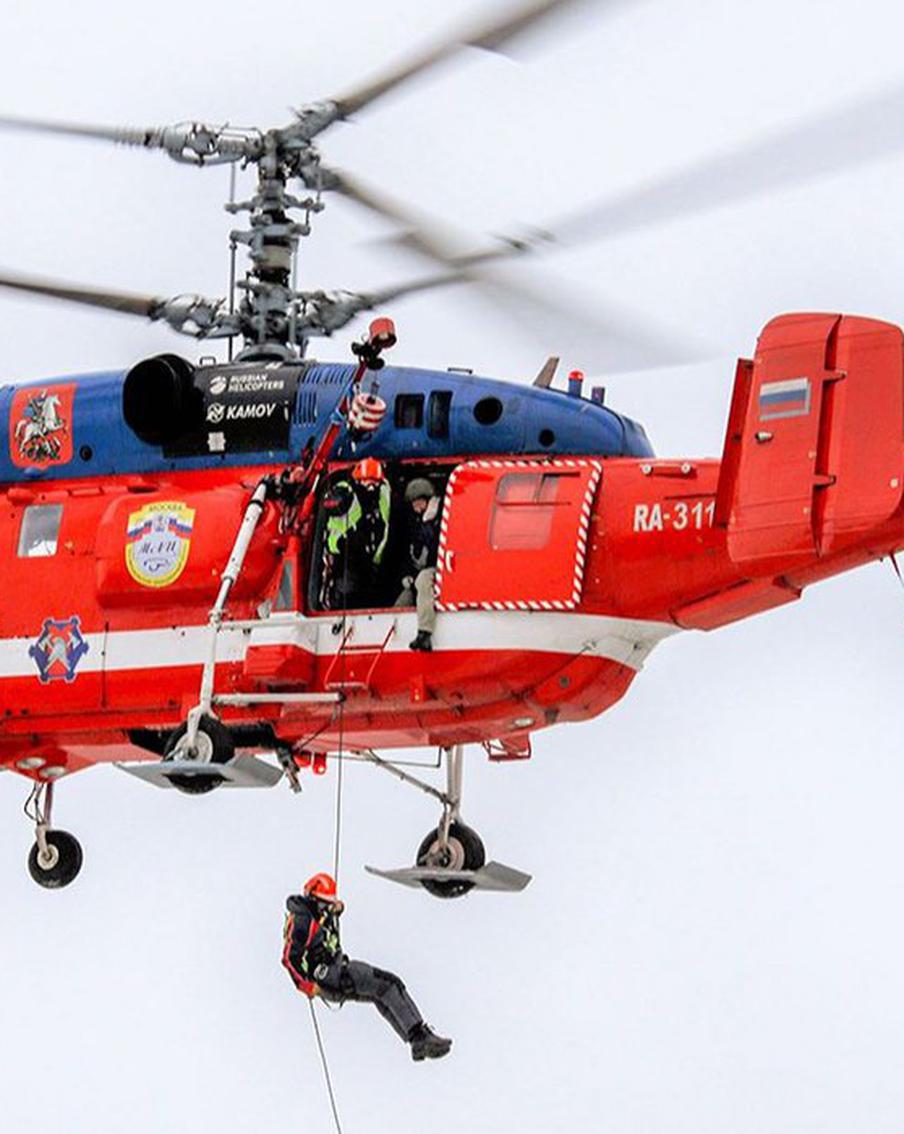 Собянин поздравил сотрудников Московского авиацентра с Днём гражданской авиации