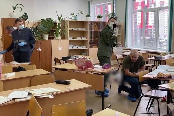 "Ты нам ничего не сделаешь, ты беспомощная": что произошло в гимназии в Брянске, где погибли дети
