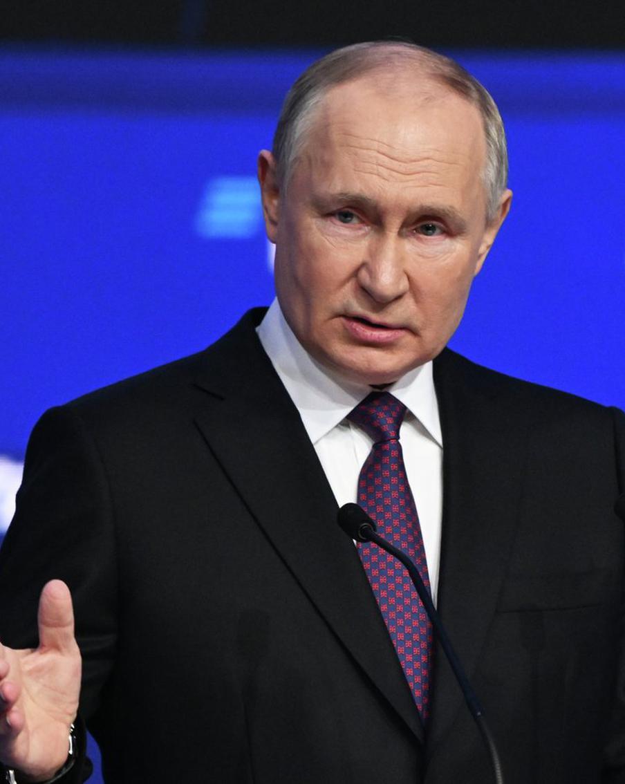 Владимир Путин выступил на форуме "Россия зовёт!": главное