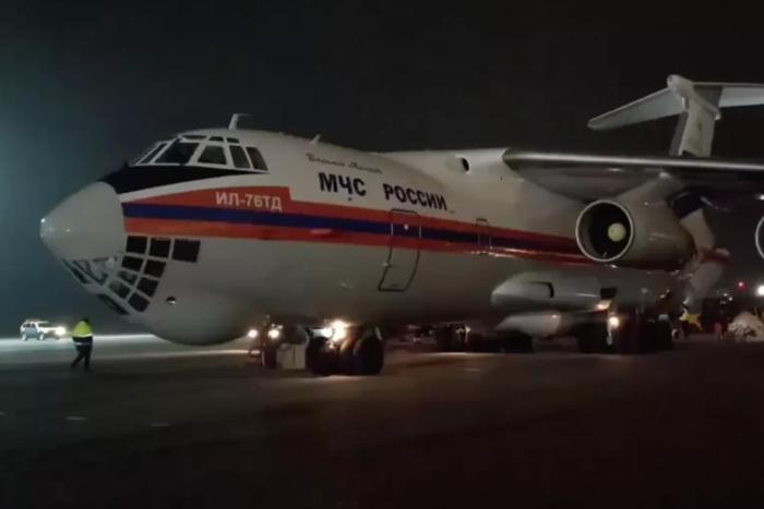 Борт МЧС с гумпомощью для жителей Газы вылетел в Египет