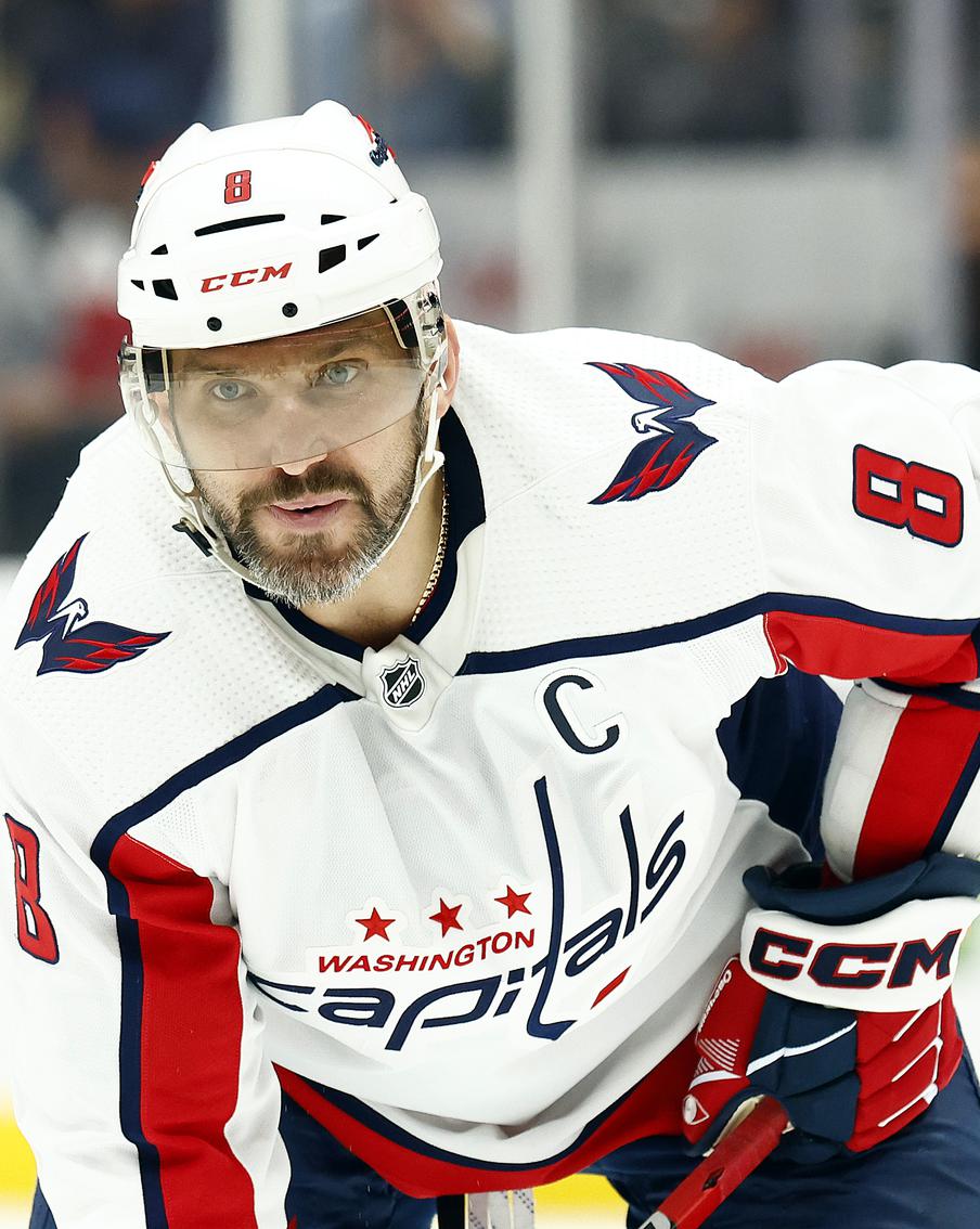 Российский хоккеист Александр Овечкин совершил историческое достижение