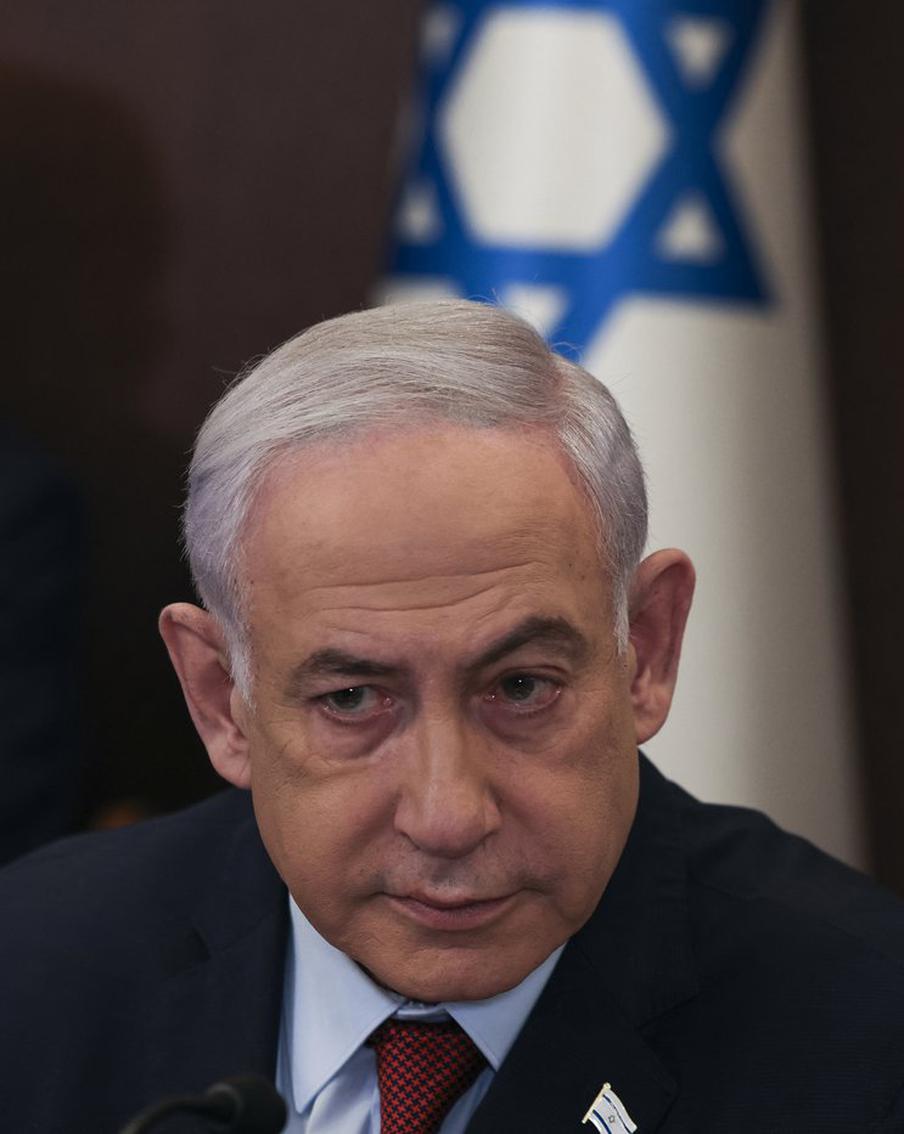 Нетаньяху прервал заседание правительства ради разговора с Путиным