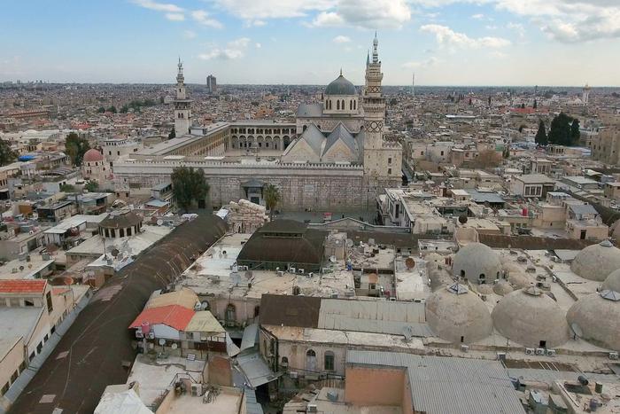 Сирийские системы ПВО отразили атаку в окрестностях Дамаска