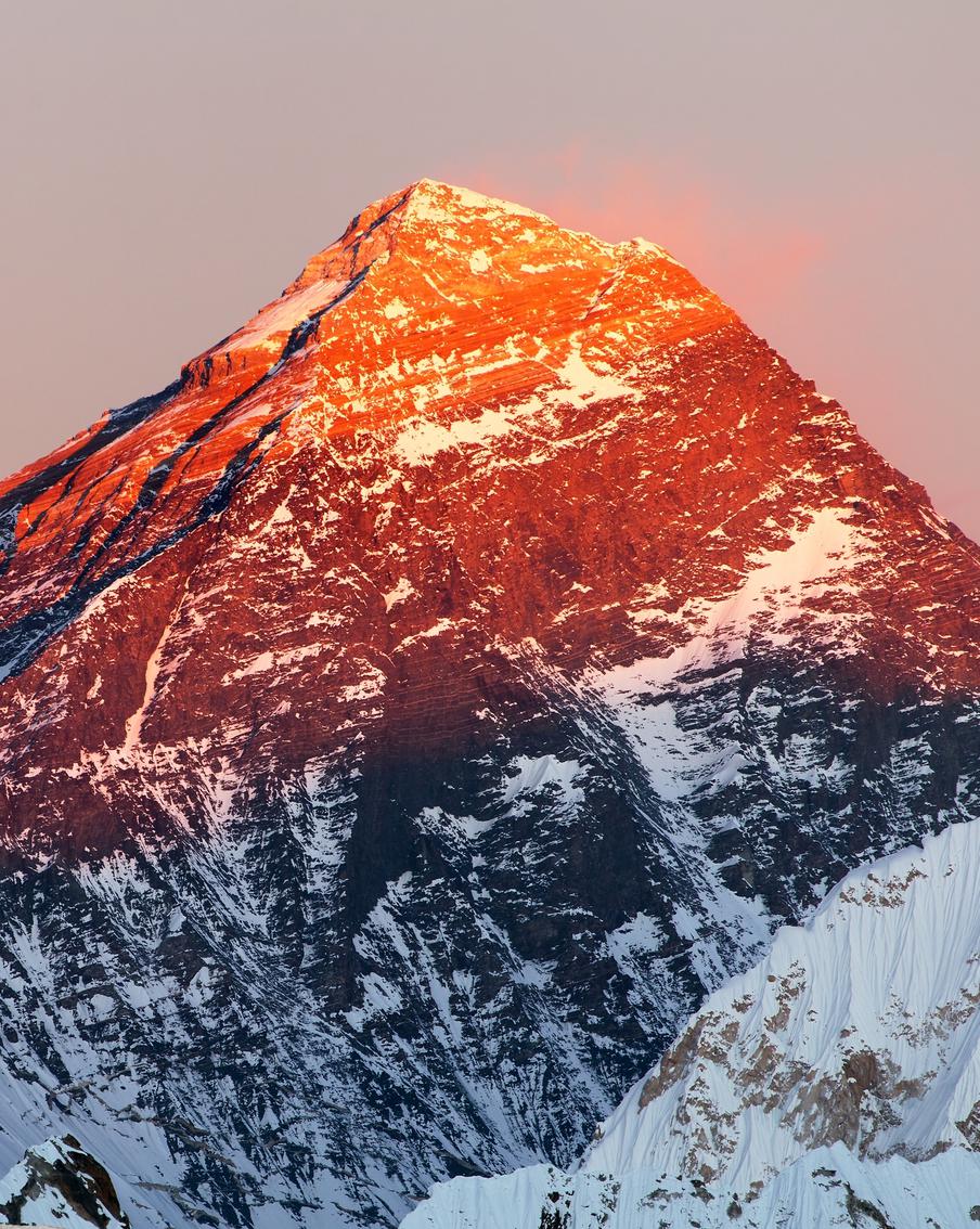 В 2023 году на Эвересте погибло рекордное число альпинистов