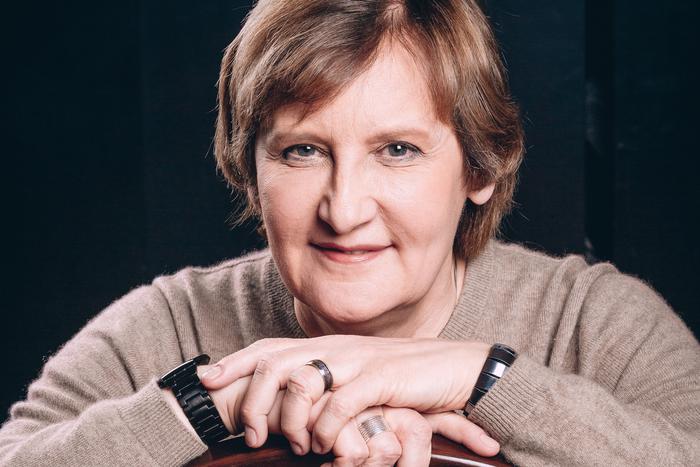 Актриса Татьяна Орлова заполнила анкету Metro. Теперь мы знаем, о чём она мечтает и что готовит на Новый год