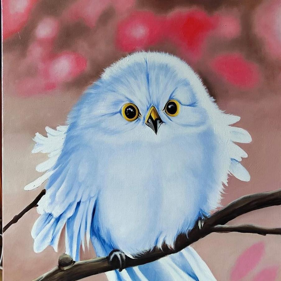 В качестве прототипа для работы "Полёт в Рождество", олицетворяющей светлый праздник, художник взял белую синицу, которая в природе имеет светло-серый окрас