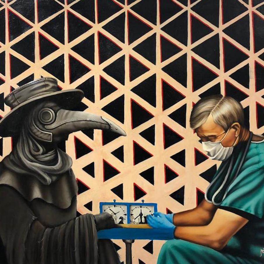 Картину, где врач лицом к лицу играет в шахматы с Чумным доктором, художник писал в тяжёлые ковидные времена. Тогда он наблюдал, как его знакомые врачи, несмотря на страх, спасали людей