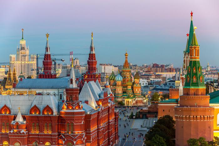 Вандалы обезглавили лошадь на Красной площади