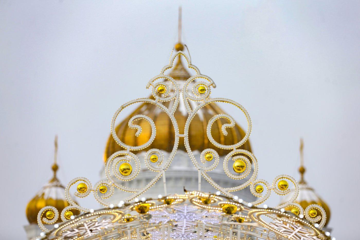 У Храма Христа Спасителя можно словить потрясающие кадры.