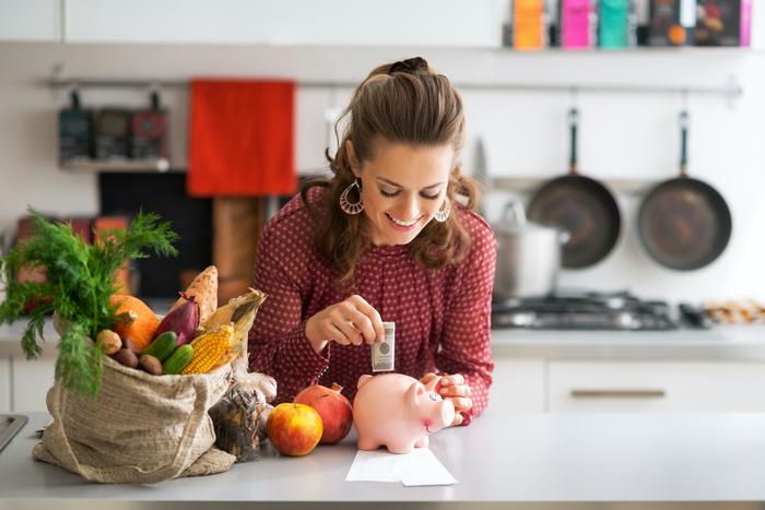 Зарплата жены: что это такое и как её получить