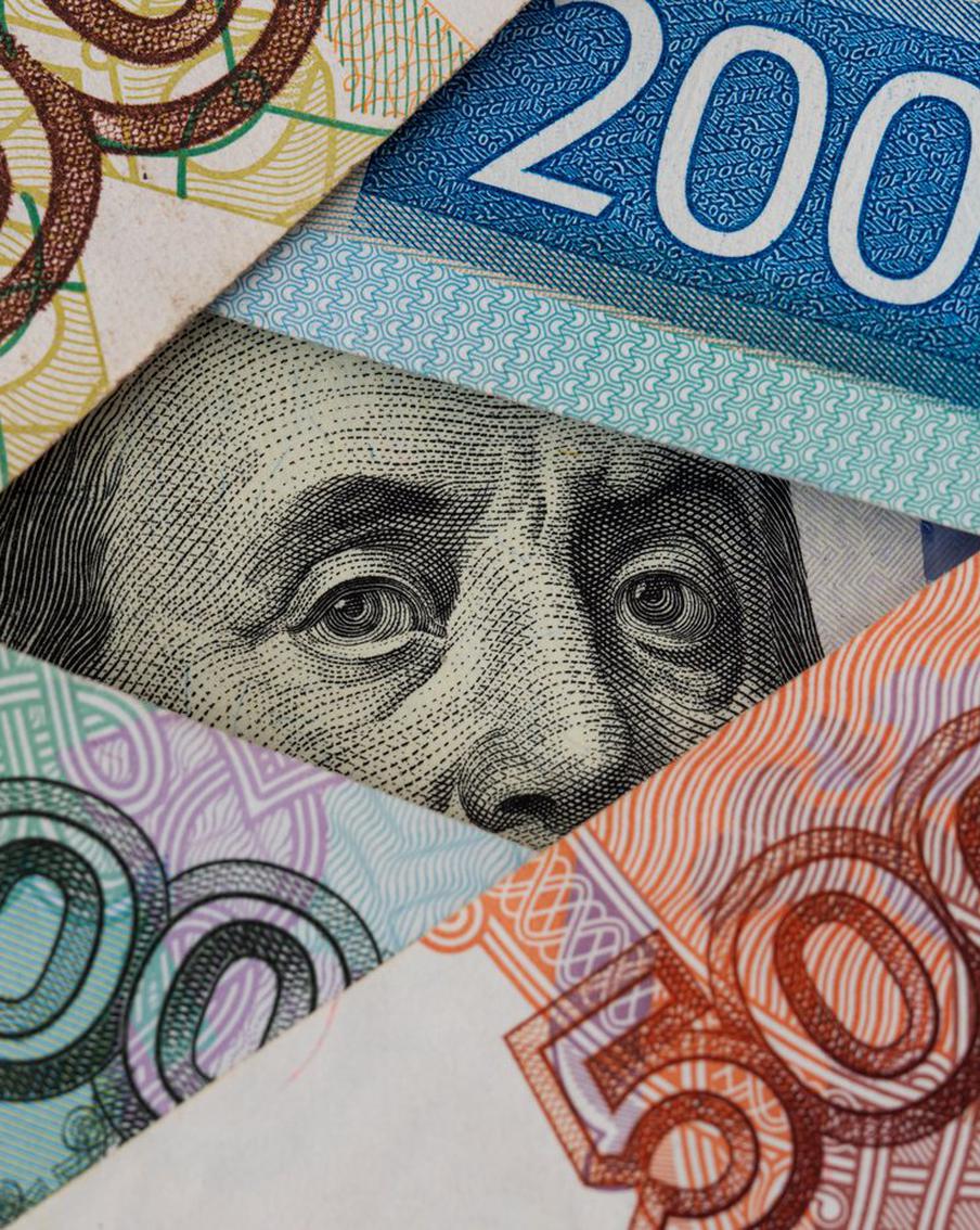 Россия в прошлом году увеличила внешний долг только перед одной страной