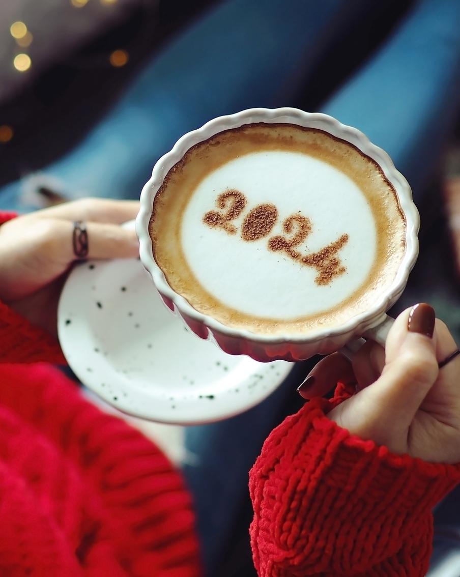 Россияне рассказали, какими блюдами разнообразят новогодний стол