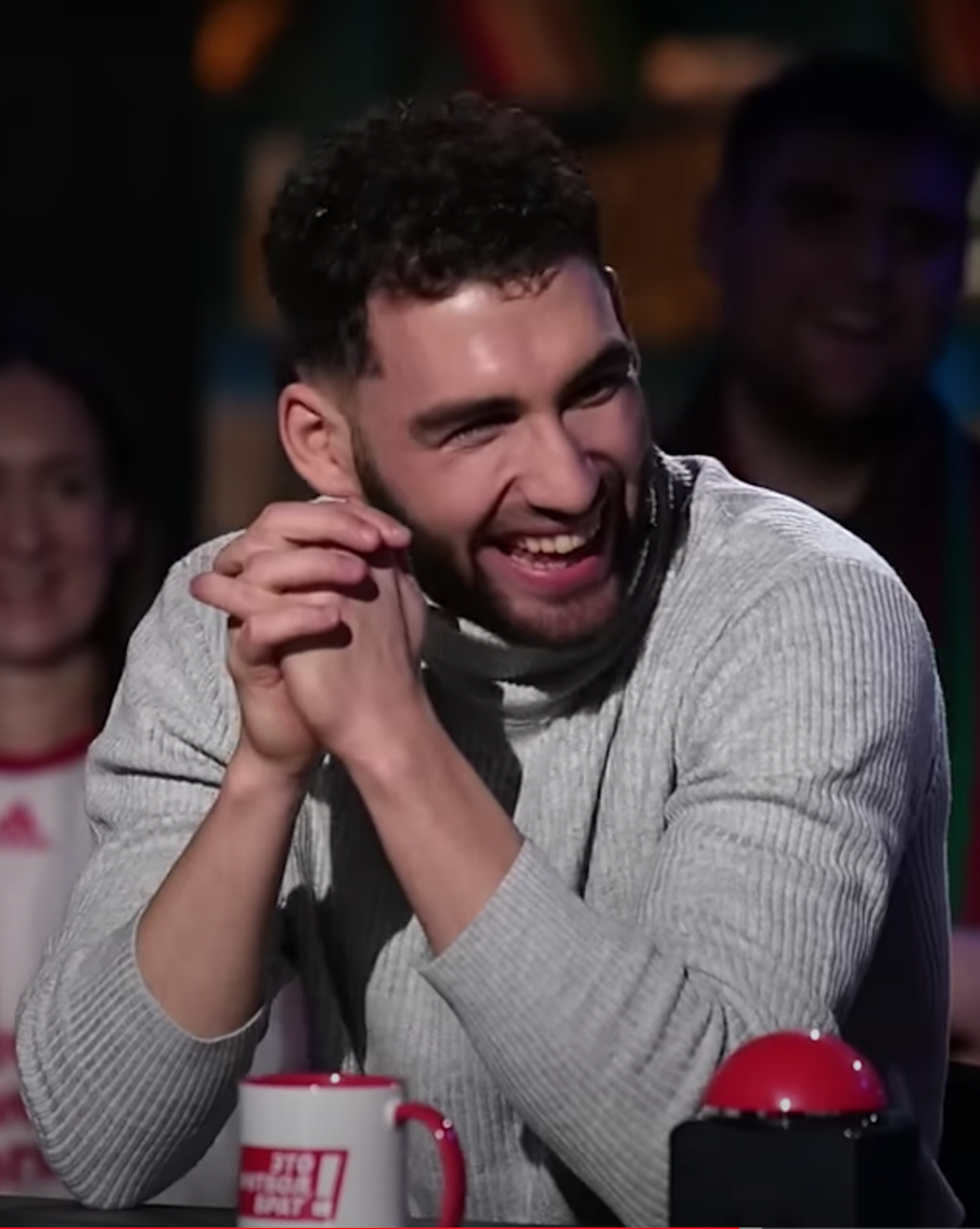 "Видимо, для Тикнизяна жена важнее футбола". Сомнолог выразил мнение о режиме сна футболиста