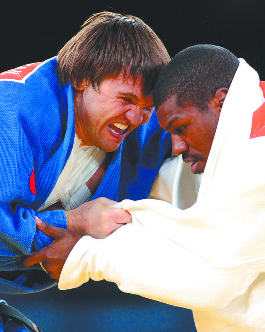 Он потерял жену и лишился зрения, но не сдался: титулованный дзюдоист Олег Крецул дал интервью Metro