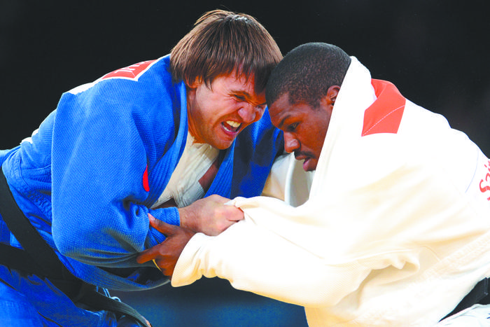 Он потерял жену и лишился зрения, но не сдался: титулованный дзюдоист Олег Крецул дал интервью Metro