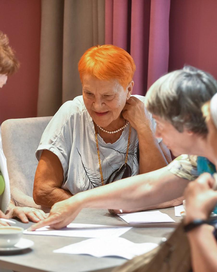 К концу года в Москве будет 120 центров "Московского долголетия"