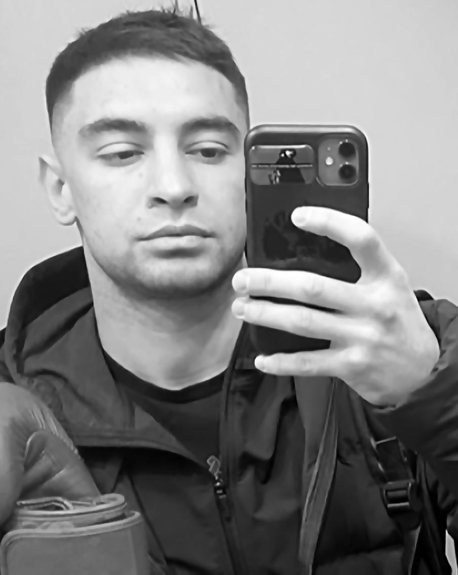 Российский боксёр-чемпион разбился в день похорон матери