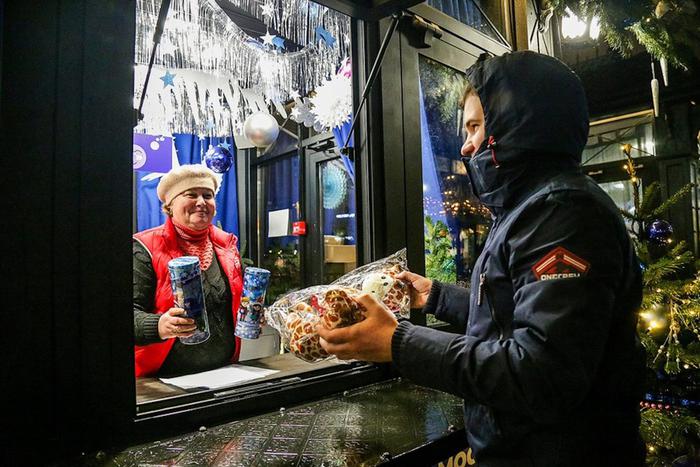 В Новый год на площадках "Московских сезонов" можно не только развлечься, но и сделать доброе дело – и помочь тем, кому сейчас это нужно