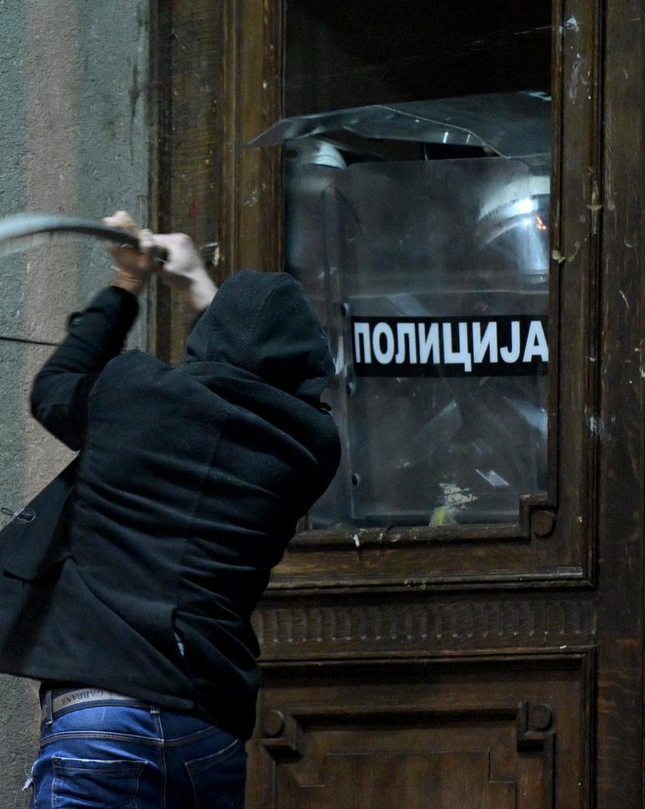 Премьер Сербии сообщила, что Москва предупредила о подготовке беспорядков