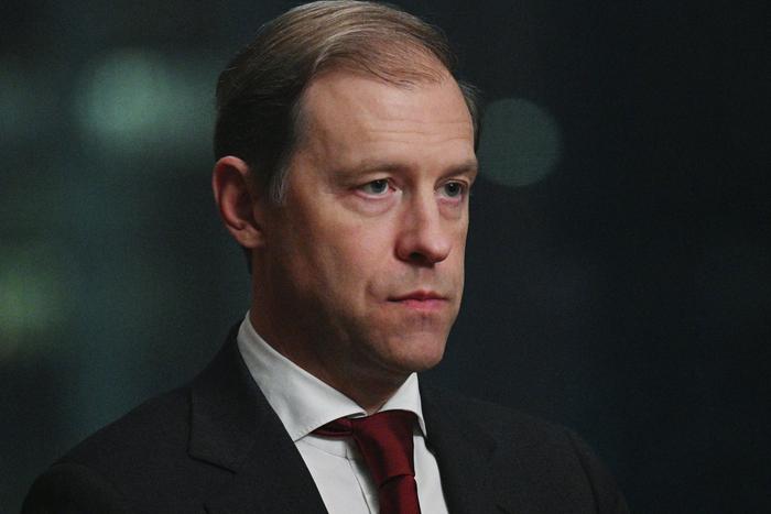 Мантуров заявил о продлении параллельного импорта на 2024 год