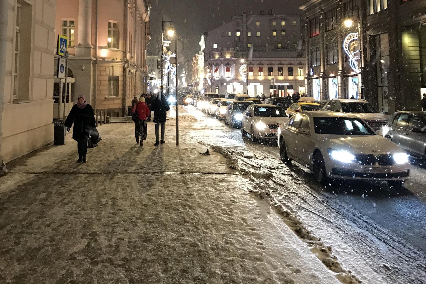 Синоптик: в Москве установился суточный рекорд по низкому атмосферному давлению
