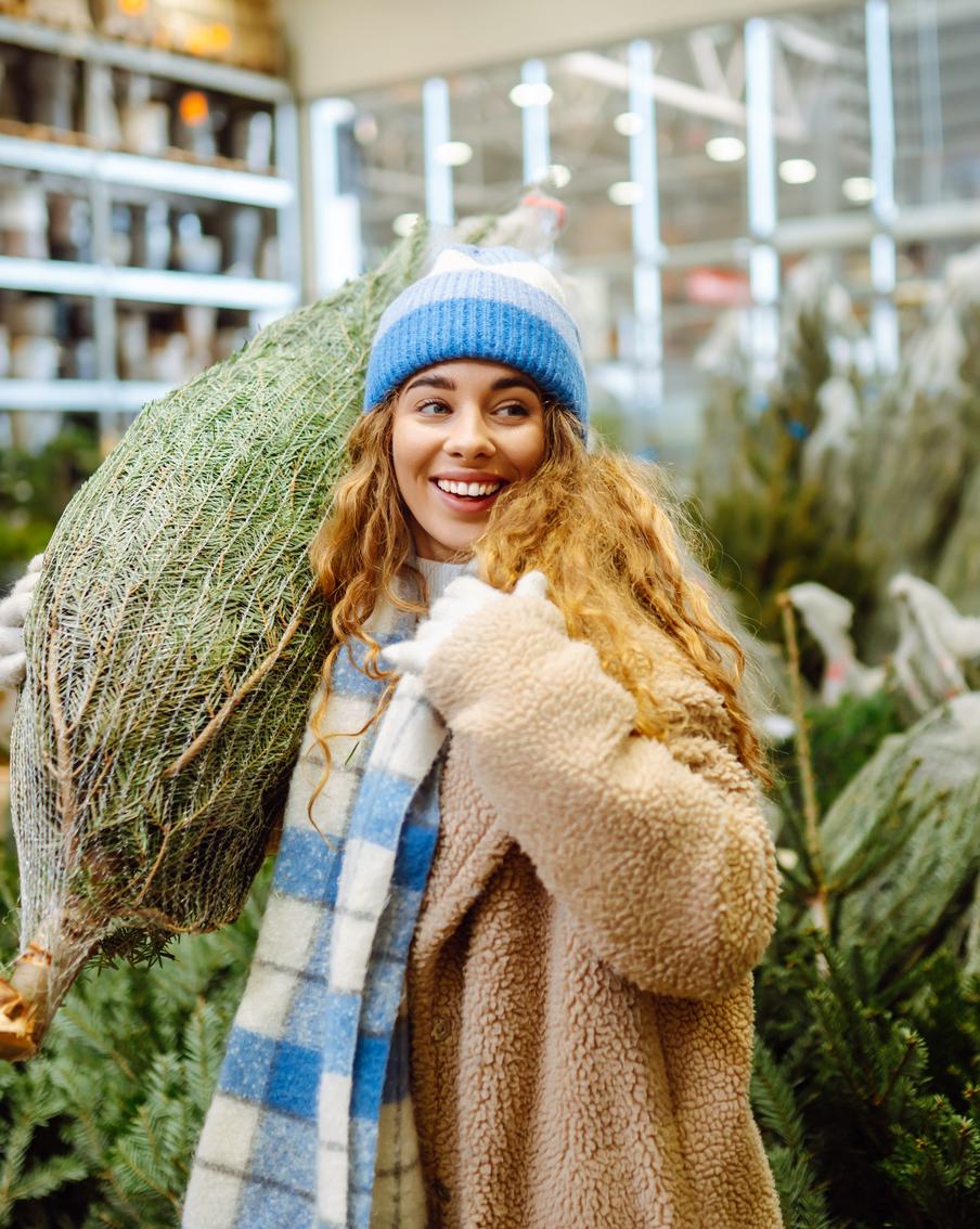 Как не испортить себе Новый год, узнав о секрете новогодних ёлок