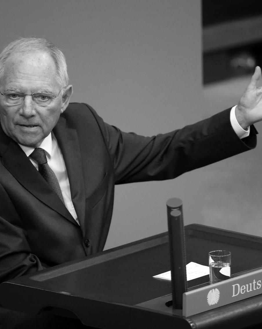 Умер бывший глава бундестага и министр из кабинета Меркель Вольфганг Шойбле