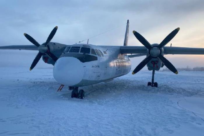 В Росавиации уточнили информацию об Ан-24, севшем на реку Колыму