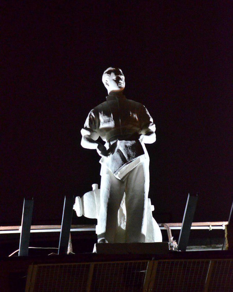 "Ученик". Скульптор В.В. Лишев.