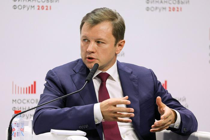 Владимир Ефимов рассказал, что в 2023 году городские власти продали и сдали в аренду 104 земельных участка