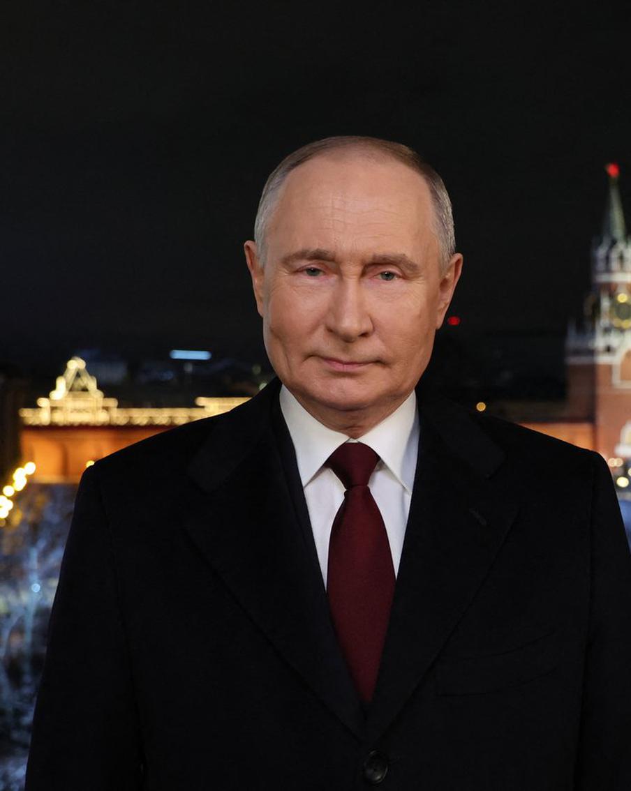 Путин: России предстоит идти вперёд и созидать будущее