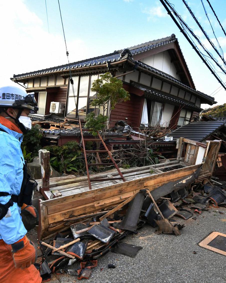 Число погибших при землетрясении в японской Исикаве увеличилось до 30 человек