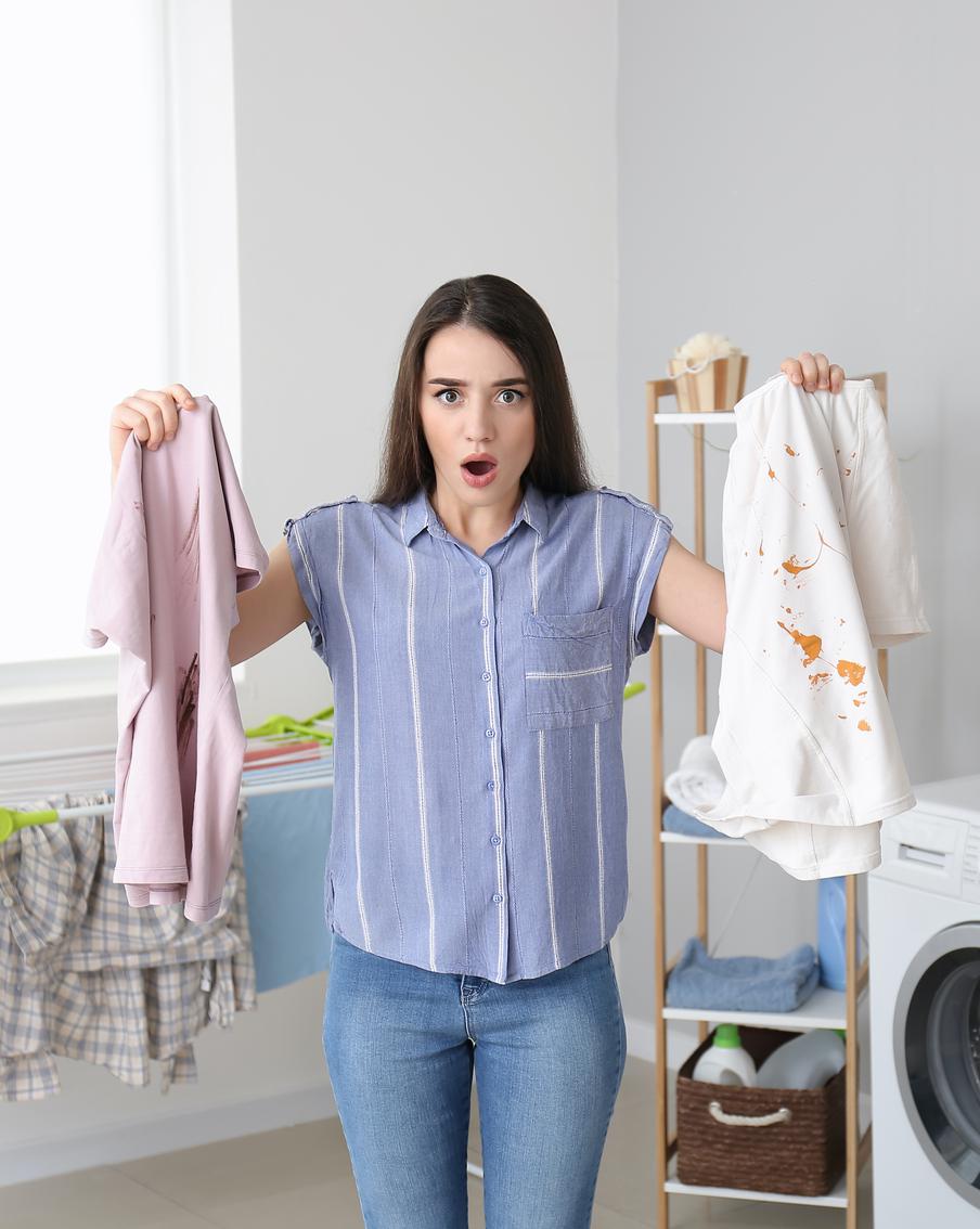 Как избавиться от пятен на одежде после новогоднего застолья