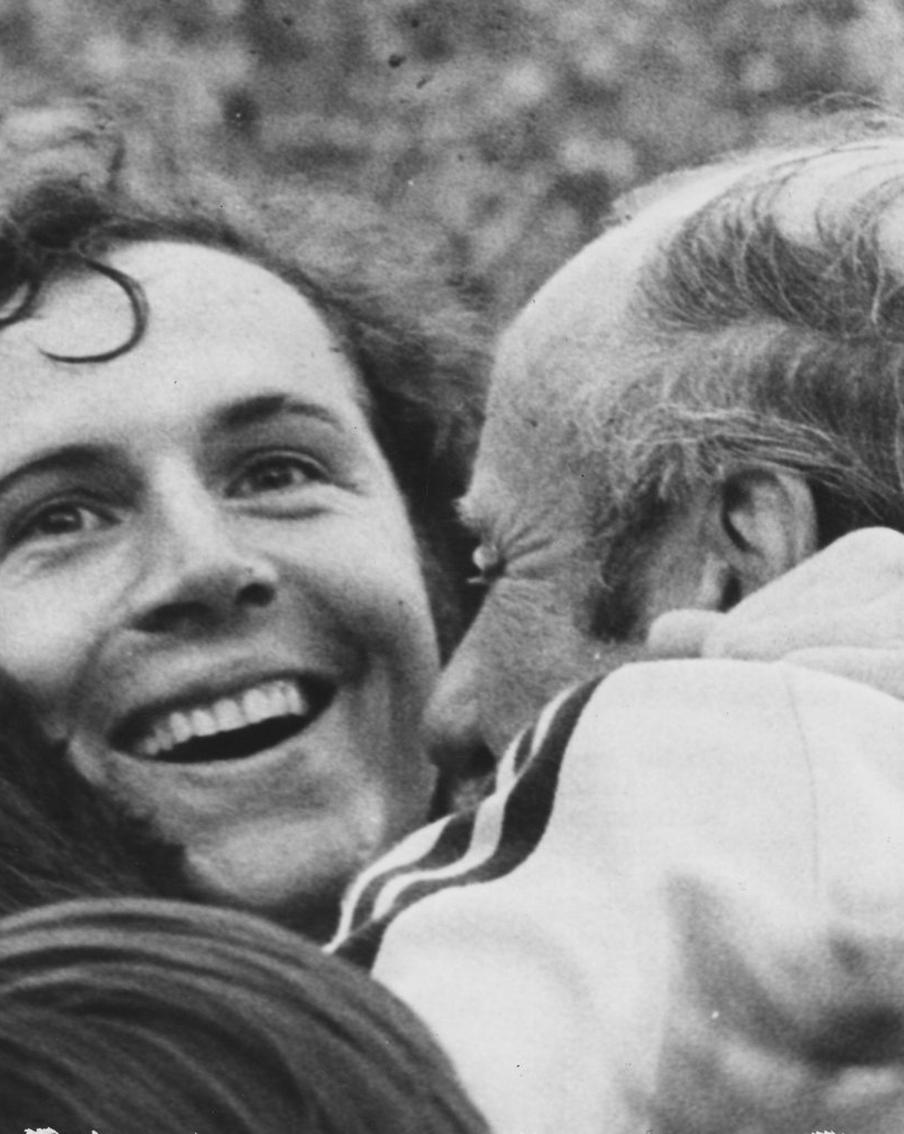 "Величайший в истории немецкого футбола": мир скорбит о легендарном Франце Беккенбауэре