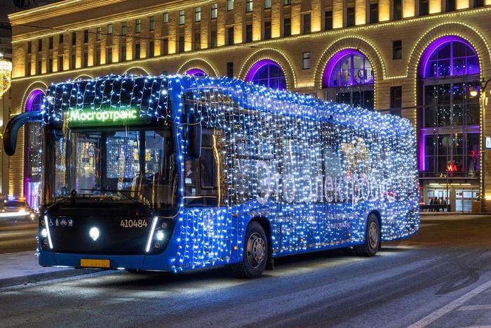 Собянин: В праздничные дни на московском транспорте совершили 63,5 миллиона поездок