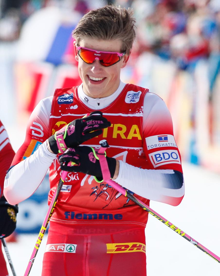 Кризисом грозного Йоханнеса Клебо пользуется конкурент: лыжник Харальд Амундсен оторвался от соперников