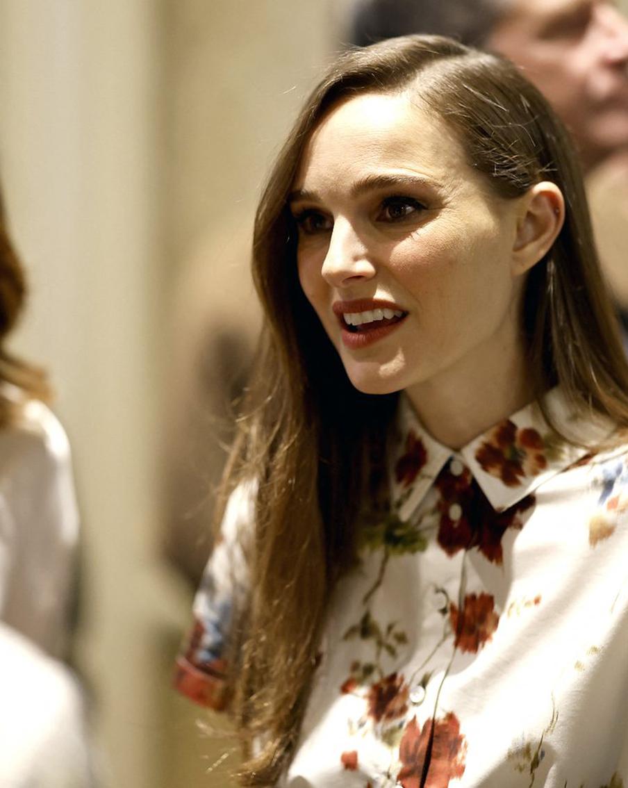 Натали Портман и Джон Красински станут братом и сестрой в фильме Гая Ричи