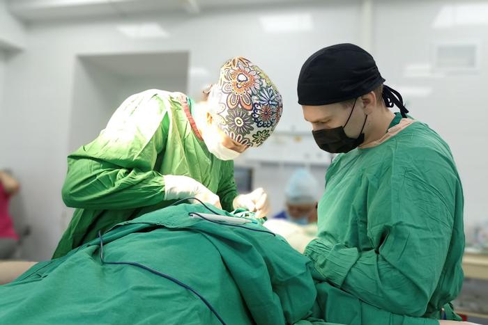 У 18-летнего жителя удалили "жабры": занятная операция прошла в пушкинской больнице