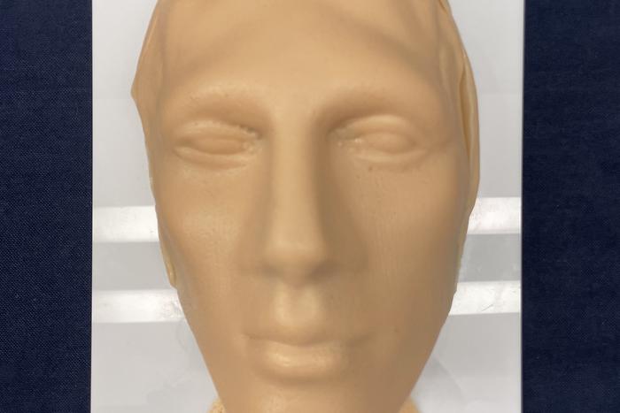 Учёные впервые создали фантом лица человека, чтобы косметологи научились делать инъекции красоты