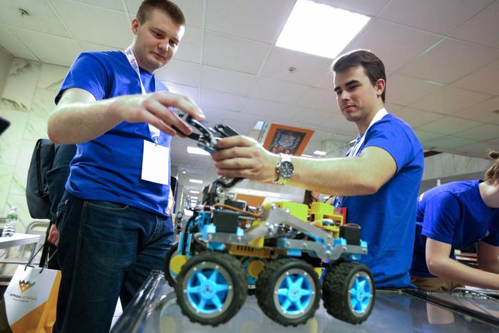 Депутат МГД: Оснащение вузов роботехникой позволяет готовить кадры для перспективных секторов экономики