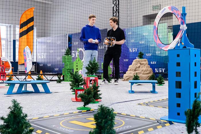 Анастасия Ракова объявила об обновлении инфраструктуры колледжей для обучения работы с беспилотниками